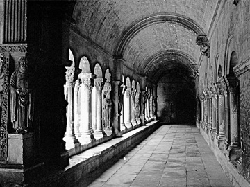 ロマネスクの回廊
