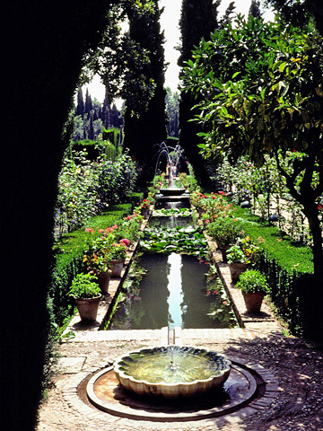ヘネラリフェの庭