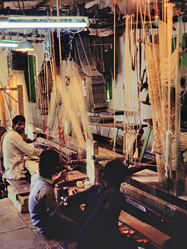 絹織物工場