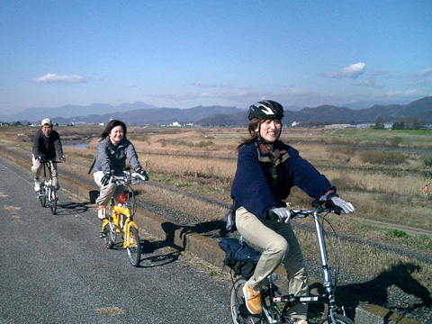 渡良瀬川自転車道を行く、くいくいさん、ハルハル、清水さん