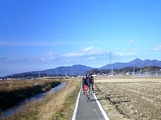 恋瀬川サイクリングロードを行く