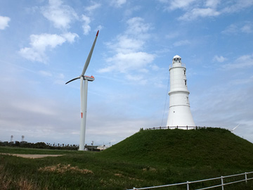 掛塚灯台と大風車