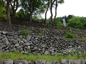 玄武洞公園の石垣