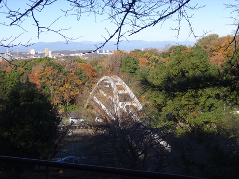 丘の上公園広場より見る弓の橋