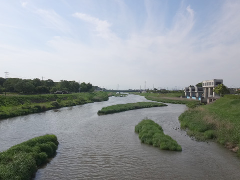中川と行幸給排水機場