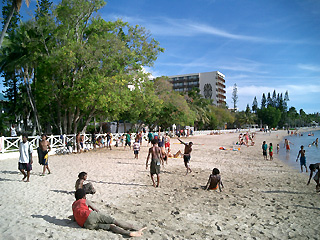 地元の人々が利用しているビーチ