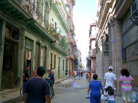 ハバナ旧市街　ユネスコ世界遺産の街並み