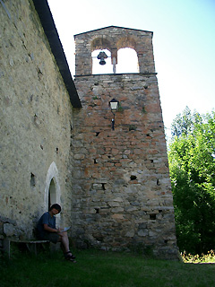 丘の上の古い教会