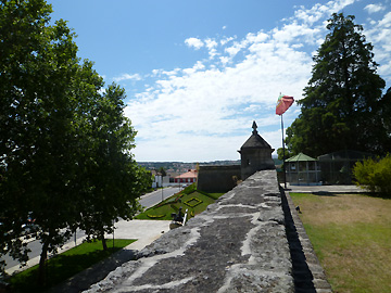 要塞の擁壁