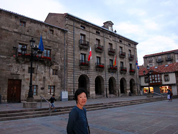 プラサ・エスパーニャと市庁舎