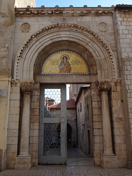 エウフラシウス聖堂入口