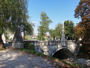 トルノーヴォ橋