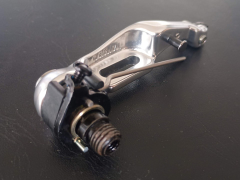 台座にブレーキをセットしたところのシミュレーション