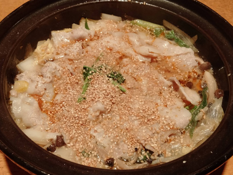ゴマラー豚バラ白菜鍋