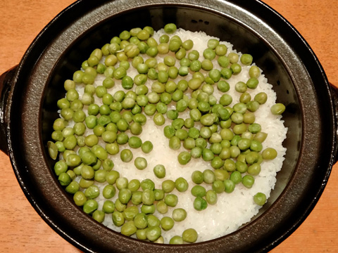 グリンピーズの豆ごはん
