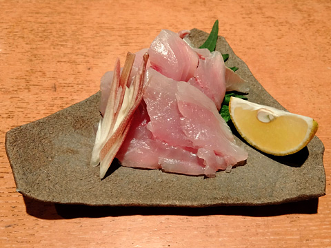 ギンガメアジの刺身