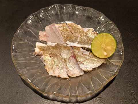 クロサギの焼霜造り