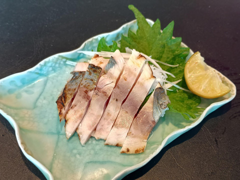 カイワリの焼霜造り