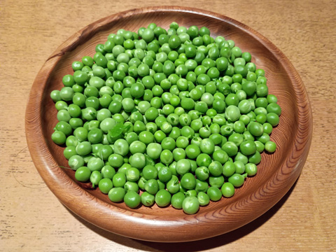 鞘から取り出した豆