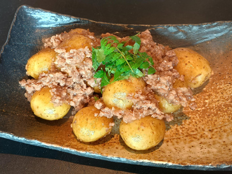 新じゃがのそぼろ煮