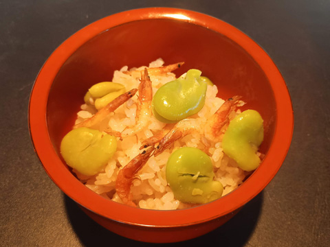 そら豆と桜海老の炊き込みご飯
