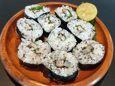 しめ鯖海苔巻き