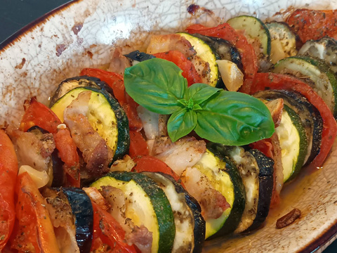 夏野菜と豚肉のオーブン重ね焼き