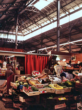 市場の内部