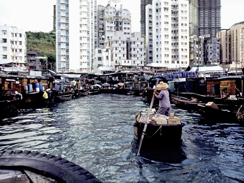 香港2 サイダー サリーナの世界の旅