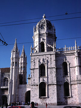 サンタ・マリア教会の塔