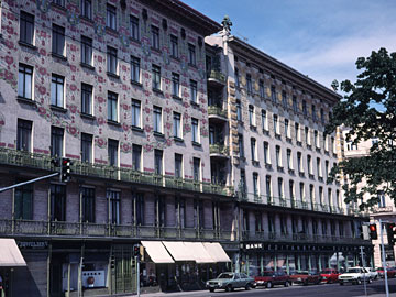 リンケ・ヴィーンツァイレ2つの集合住宅