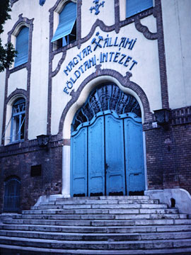 地質学研究所の入口