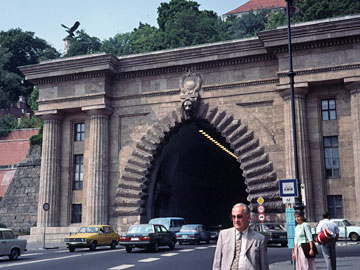 ブダ城のトンネル