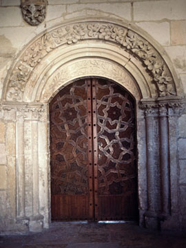 イスラム風の模様の扉