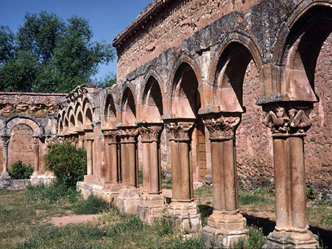 ソリアのサン・フアン・デ・ドゥエロ修道院回廊