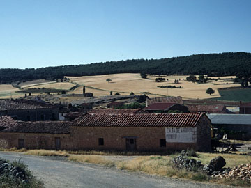 サント・ドミンゴ・デ・シロスに近づく