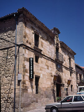 マヨール広場のホテル