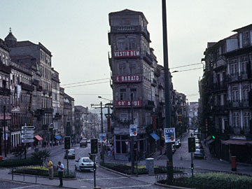 サン・ベント駅から南を見る