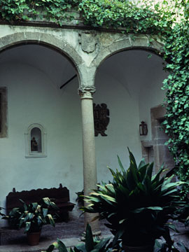 パラドールのパティオ