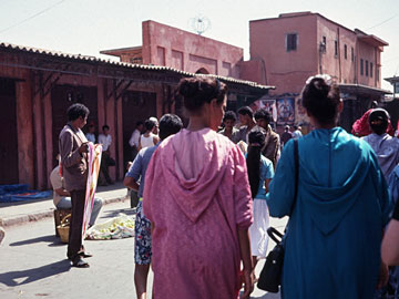 のんびりした雰囲気の広場