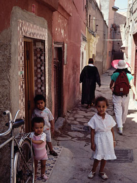 路地の子どもたち