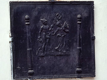 薬屋のレリーフ