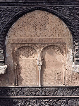 アーチを組み合わせた装飾