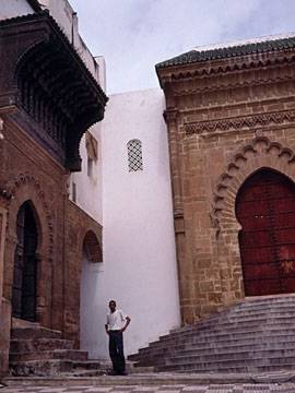 マドラサとモスクの入口