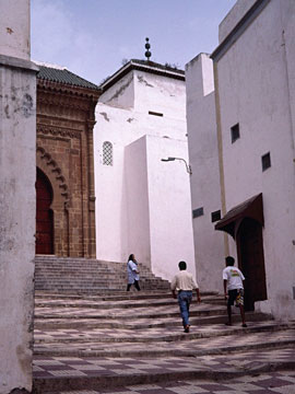 モスク前の階段