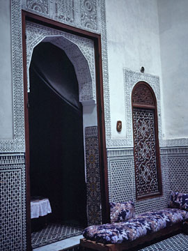 ガイドさんの家