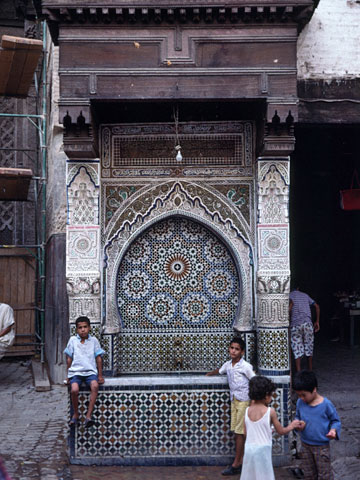 ネジャリーン広場の泉