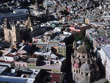 サン・ディエゴ教会と大聖堂