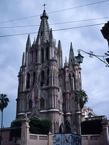ラ・パロキア教会