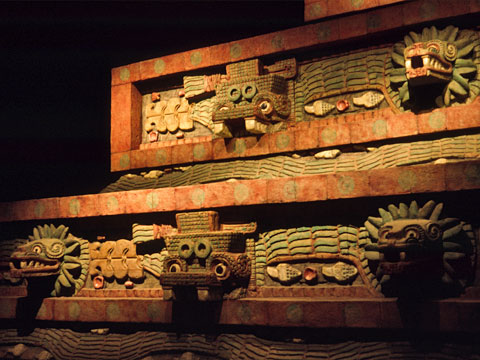 ケツァルコアトルの神殿